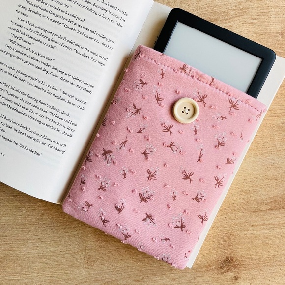 Kindle case - Picture 2 of 2